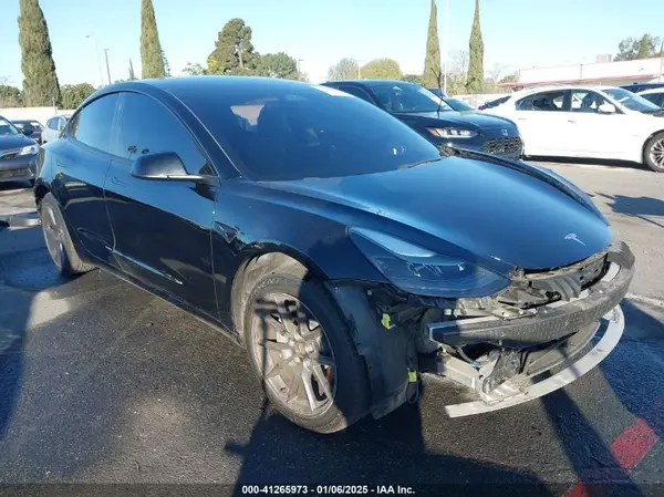 5YJ3E1EA3NF320248 2022 TESLA MODEL 3 - Image 1