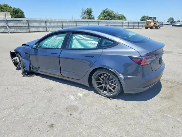 5YJ3E1EA3NF321092 2022 TESLA MODEL 3 - Image 2
