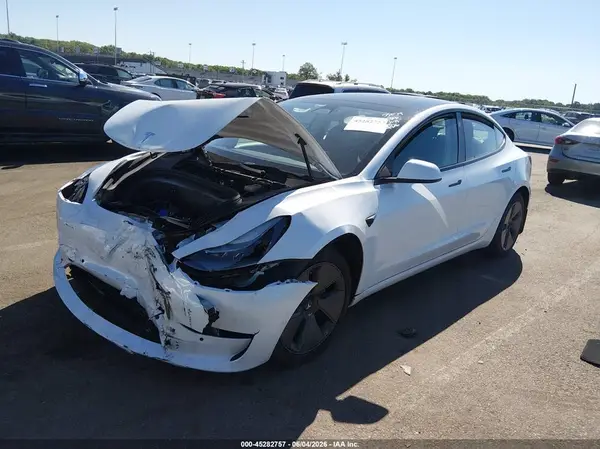 5YJ3E1EA3NF323280 2022 TESLA MODEL 3 - Image 2