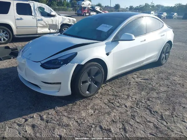 5YJ3E1EA3NF329452 2022 TESLA MODEL 3 - Image 2