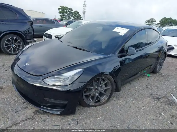 5YJ3E1EA3NF330620 2022 TESLA MODEL 3 - Image 2