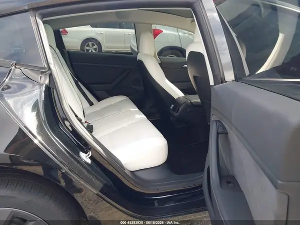 5YJ3E1EA3NF330620 2022 TESLA MODEL 3 - Image 8