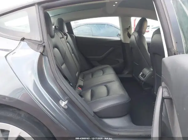 5YJ3E1EA3NF331363 2022 TESLA MODEL 3 - Image 8