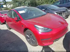 5YJ3E1EA3NF332285 2022 TESLA MODEL 3