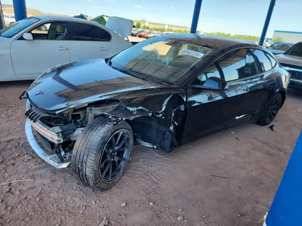 5YJ3E1EA3NF333632 2022 TESLA MODEL 3 - Image 1