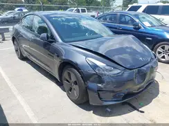 5YJ3E1EA3NF343965 2022 TESLA MODEL 3