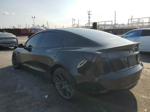 5YJ3E1EA3NF357462 2022 TESLA MODEL 3 - Image 2