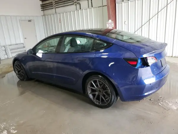 5YJ3E1EA3NF368865 2022 TESLA MODEL 3 - Image 2