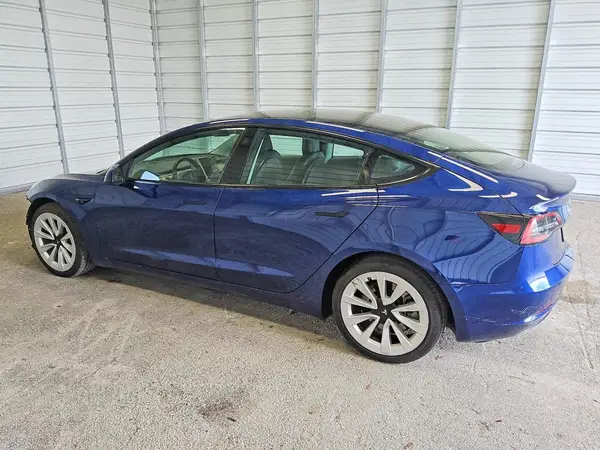 5YJ3E1EA3NF368929 2022 TESLA MODEL 3 - Image 2