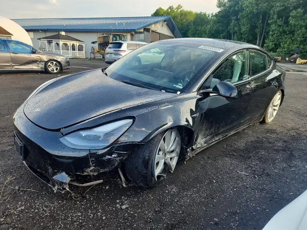5YJ3E1EA3NF369272 2022 TESLA MODEL 3 - Image 1