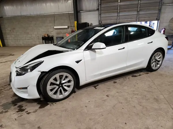5YJ3E1EA3NF369563 2022 TESLA MODEL 3 - Image 1