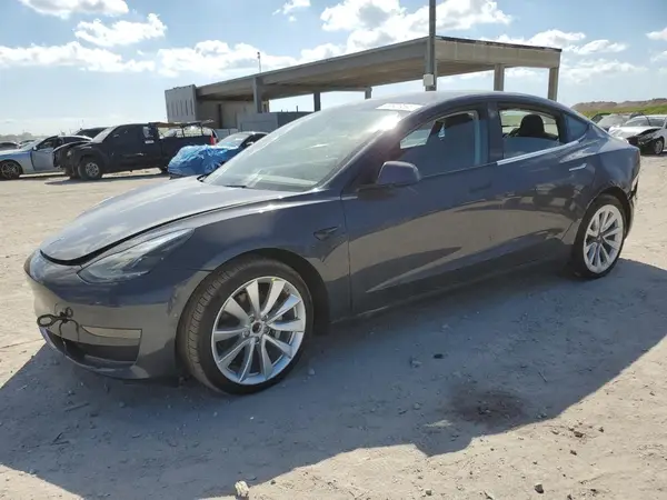 5YJ3E1EA3NF369725 2022 TESLA MODEL 3 - Image 1