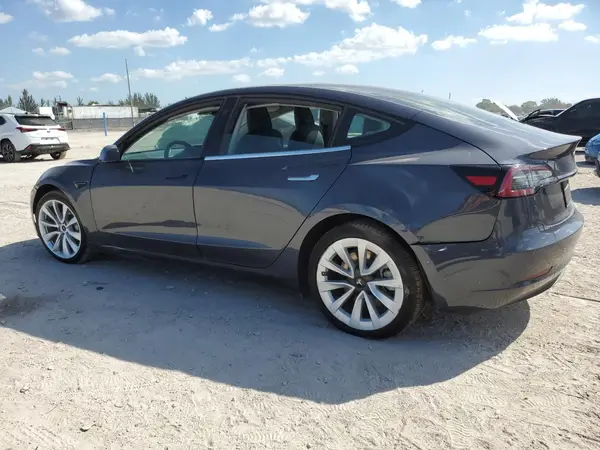 5YJ3E1EA3NF369725 2022 TESLA MODEL 3 - Image 2