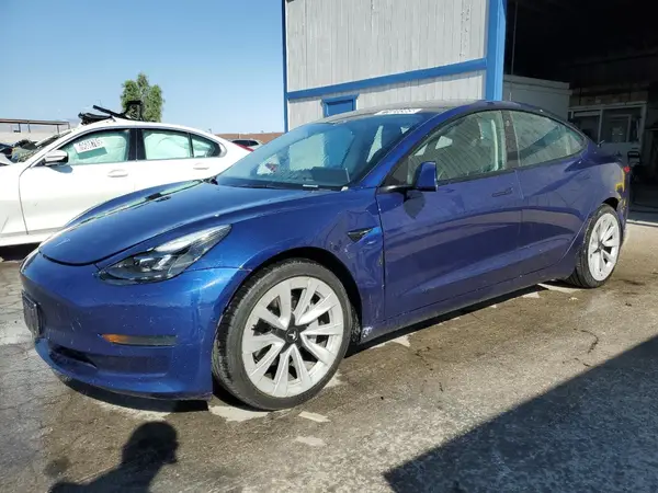 5YJ3E1EA3NF369899 2022 TESLA MODEL 3 - Image 1