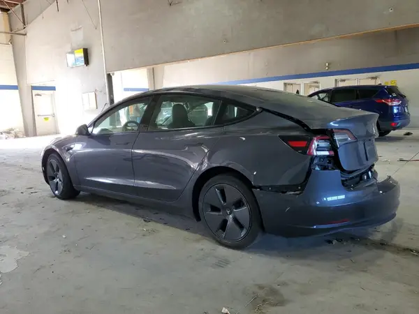 5YJ3E1EA3NF370048 2022 TESLA MODEL 3 - Image 2