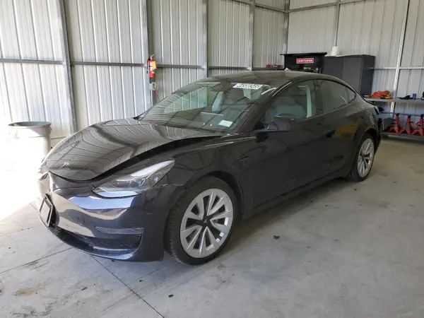 5YJ3E1EA3NF370292 2022 TESLA MODEL 3 - Image 1