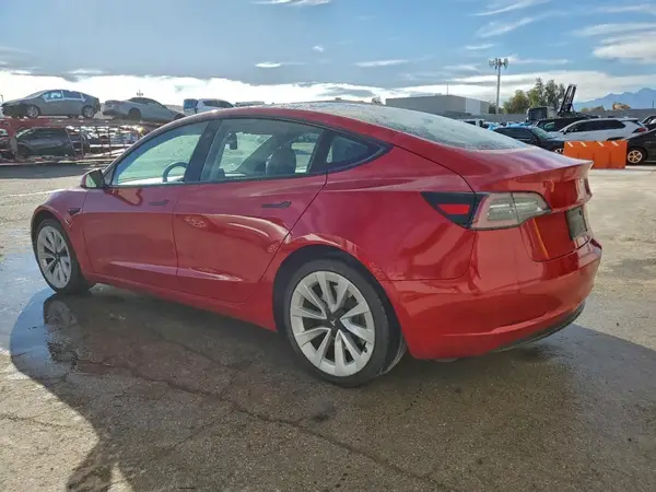 5YJ3E1EA3NF370762 2022 TESLA MODEL 3 - Image 2