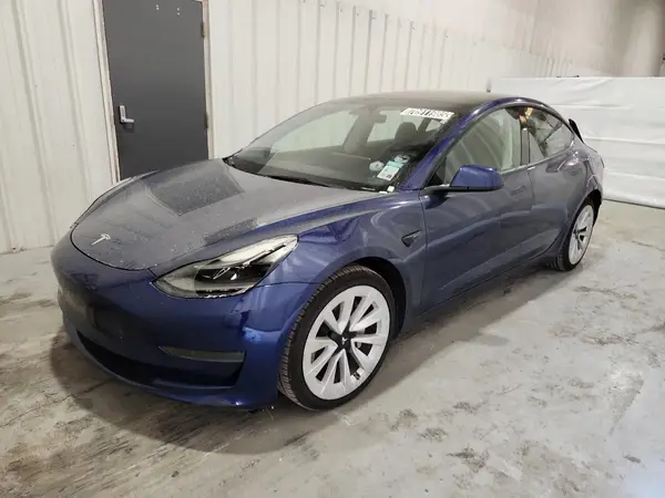 5YJ3E1EA3NF370843 2022 TESLA MODEL 3 - Image 1