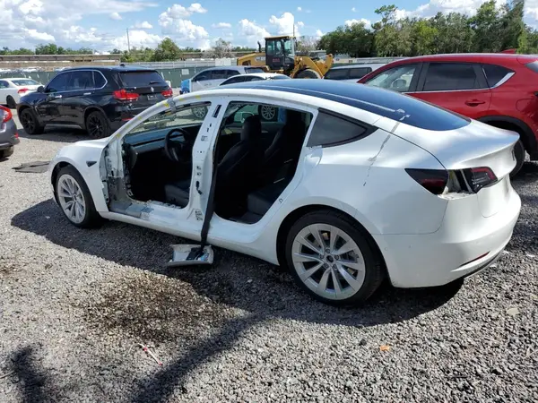 5YJ3E1EA3NF370860 2022 TESLA MODEL 3 - Image 2