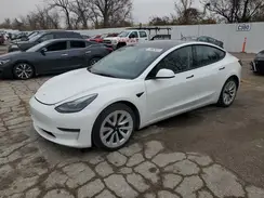 5YJ3E1EA3NF371636 2022 TESLA MODEL 3