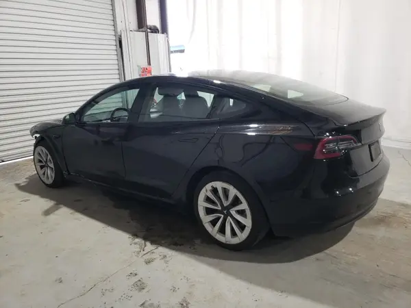 5YJ3E1EA3NF371684 2022 TESLA MODEL 3 - Image 2