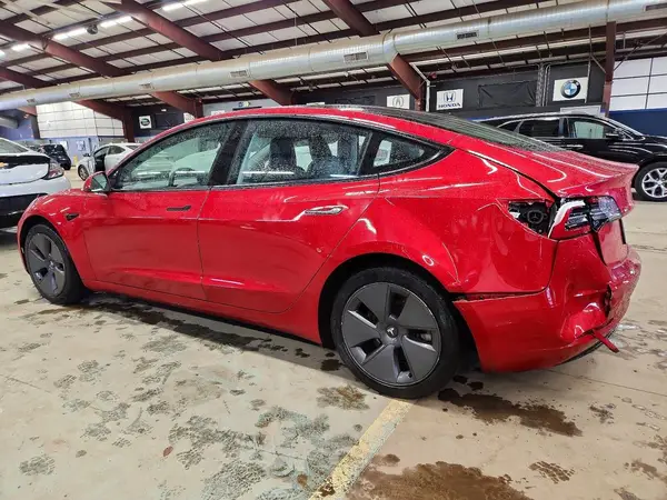 5YJ3E1EA3NF371815 2022 TESLA MODEL 3 - Image 2