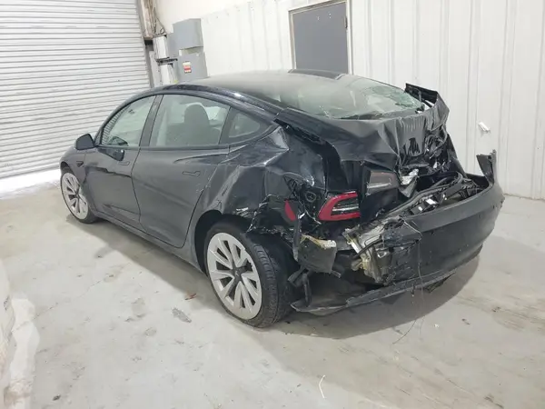 5YJ3E1EA3NF372088 2022 TESLA MODEL 3 - Image 2