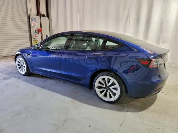5YJ3E1EA3NF372267 2022 TESLA MODEL 3 - Image 2