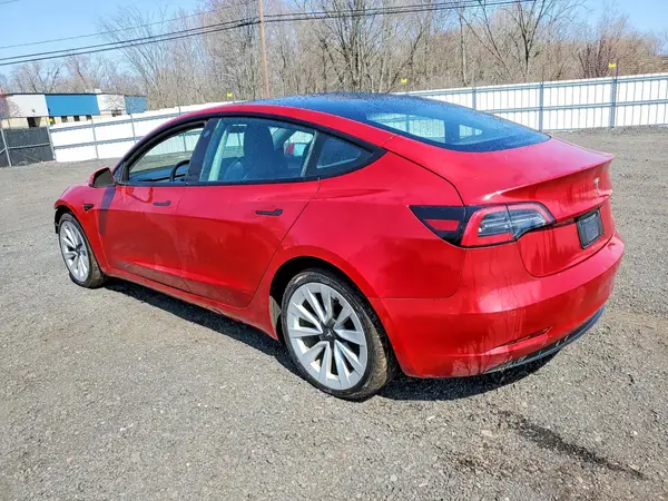 5YJ3E1EA3NF372575 2022 TESLA MODEL 3 - Image 2