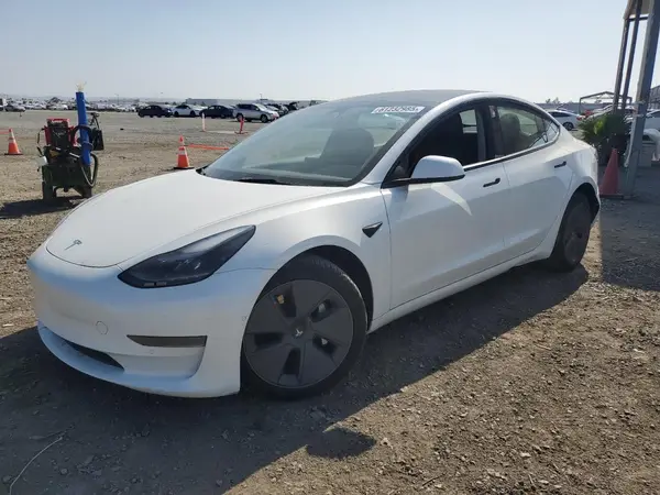 5YJ3E1EA3NF374049 2022 TESLA MODEL 3 - Image 1