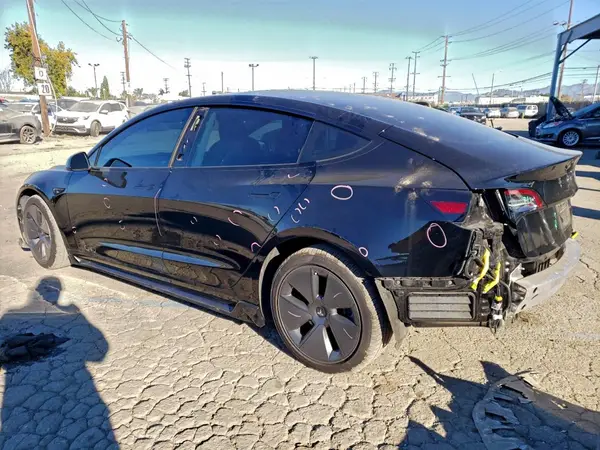 5YJ3E1EA3NF374388 2022 TESLA MODEL 3 - Image 2