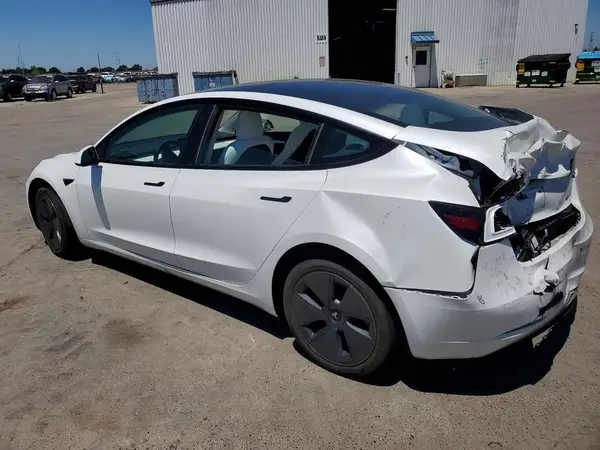 5YJ3E1EA3PF383417 2023 TESLA MODEL 3 - Image 2