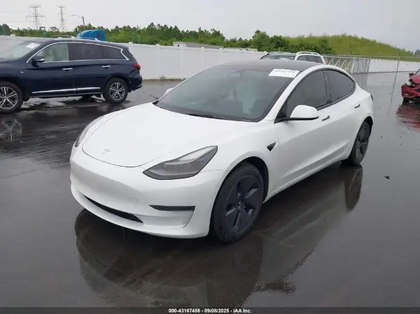 5YJ3E1EA3PF394675 2023 TESLA MODEL 3 - Image 2