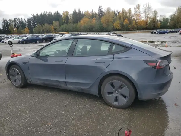 5YJ3E1EA3PF395762 2023 TESLA MODEL 3 - Image 2