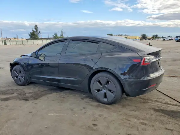 5YJ3E1EA3PF396197 2023 TESLA MODEL 3 - Image 2