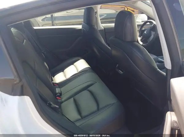 5YJ3E1EA3PF400216 2023 TESLA MODEL 3 - Image 8