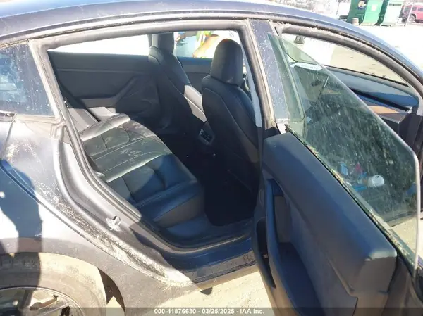 5YJ3E1EA3PF400619 2023 TESLA MODEL 3 - Image 8