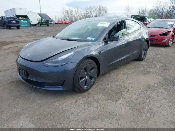 5YJ3E1EA3PF400765 2023 TESLA MODEL 3 - Image 2