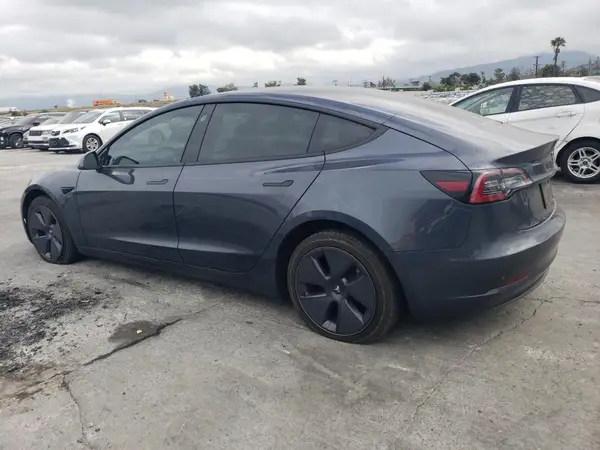 5YJ3E1EA3PF404279 2023 TESLA MODEL 3 - Image 2