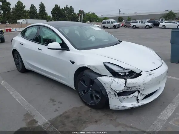 5YJ3E1EA3PF404847 2023 TESLA MODEL 3 - Image 1