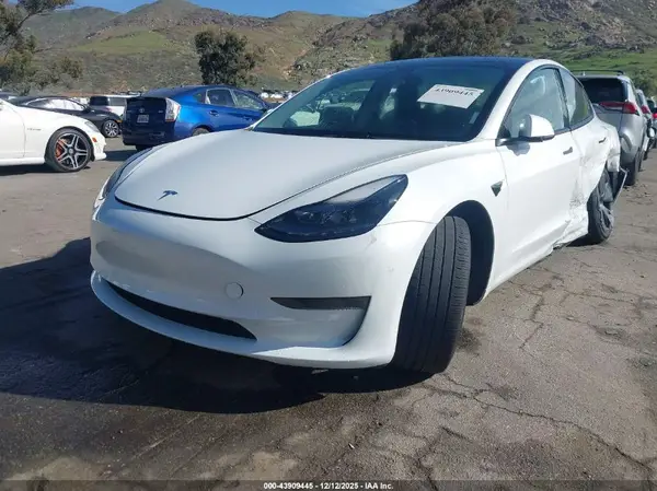 5YJ3E1EA3PF407506 2023 TESLA MODEL 3 - Image 2