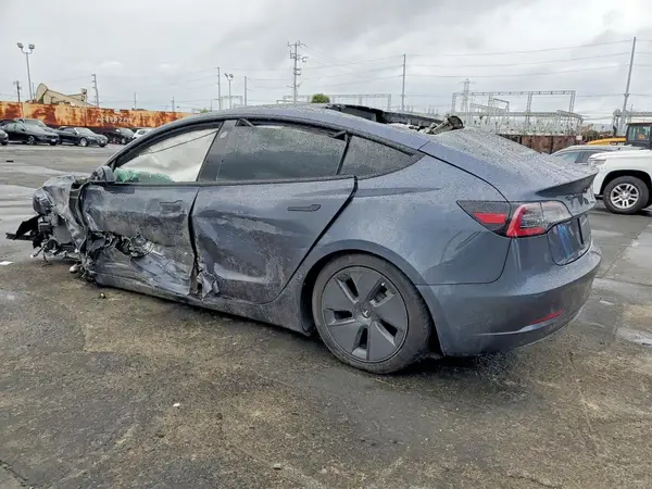 5YJ3E1EA3PF408820 2023 TESLA MODEL 3 - Image 2