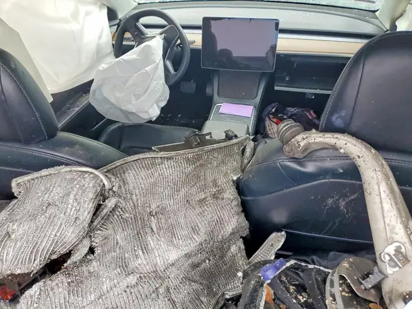 5YJ3E1EA3PF408820 2023 TESLA MODEL 3 - Image 8