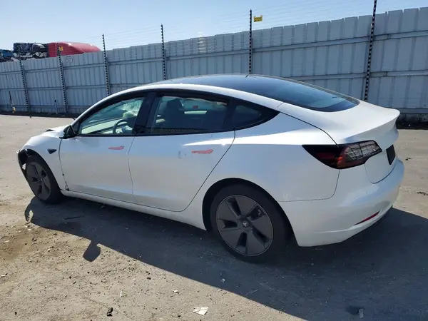 5YJ3E1EA3PF419073 2023 TESLA MODEL 3 - Image 2