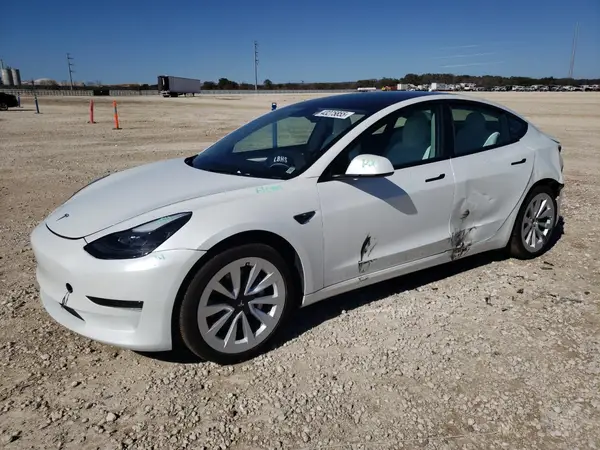 5YJ3E1EA3PF419168 2023 TESLA MODEL 3 - Image 1