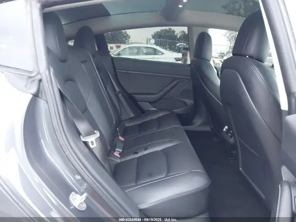 5YJ3E1EA3PF420112 2023 TESLA MODEL 3 - Image 8