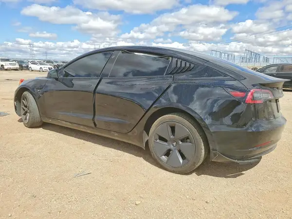 5YJ3E1EA3PF425195 2023 TESLA MODEL 3 - Image 2