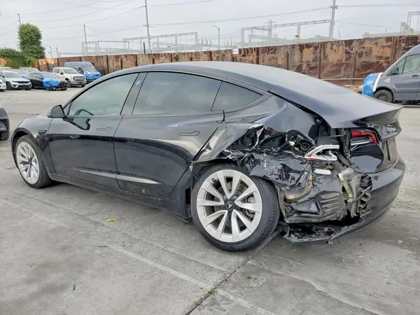5YJ3E1EA3PF425455 2023 TESLA MODEL 3 - Image 2