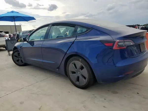 5YJ3E1EA3PF426010 2023 TESLA MODEL 3 - Image 2