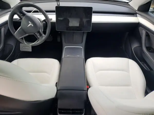 5YJ3E1EA3PF426024 2023 TESLA MODEL 3 - Image 8